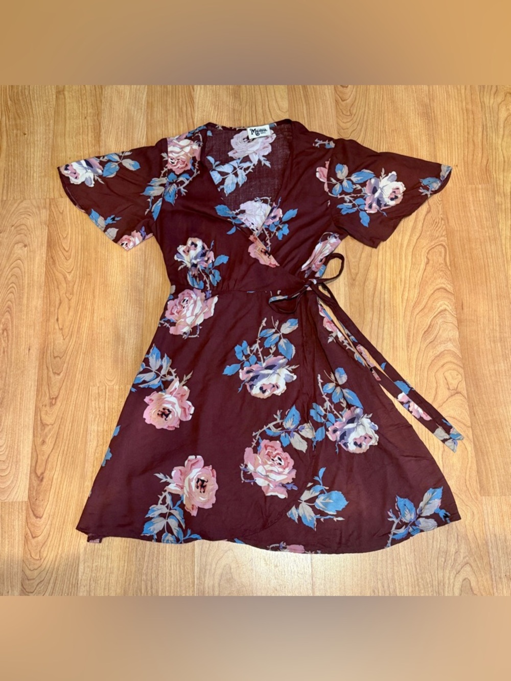 Show Me Your Mumu Women’s Andrea Floral Burgundy Short Sleeve Wrap Dress Size S - Picture 2 of 10